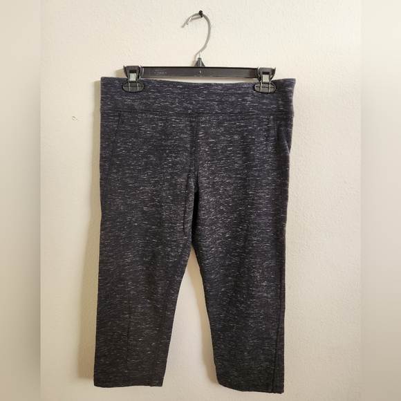 Calvin Klein Women's Performance‎ Leggings Capris Heathered Gray Large - Picture 1 of 7